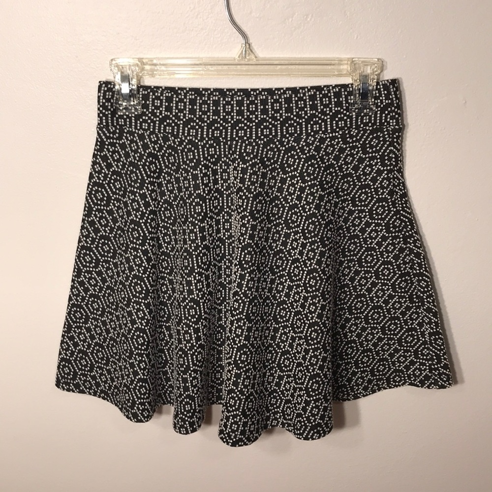 Black and White patterned skirt